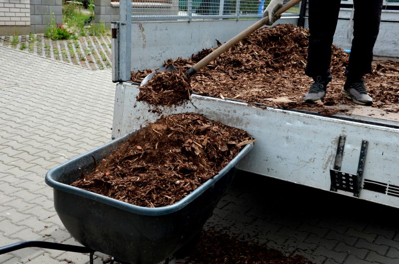 Black Mulch Delivery